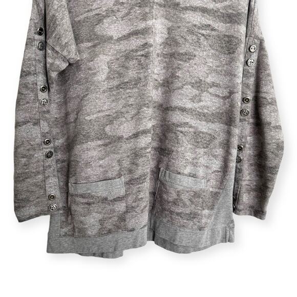 Soft Surroundings Camo Print Long Sleeve Blouse With Silver Buttons Women's L - Picture 4 of 10